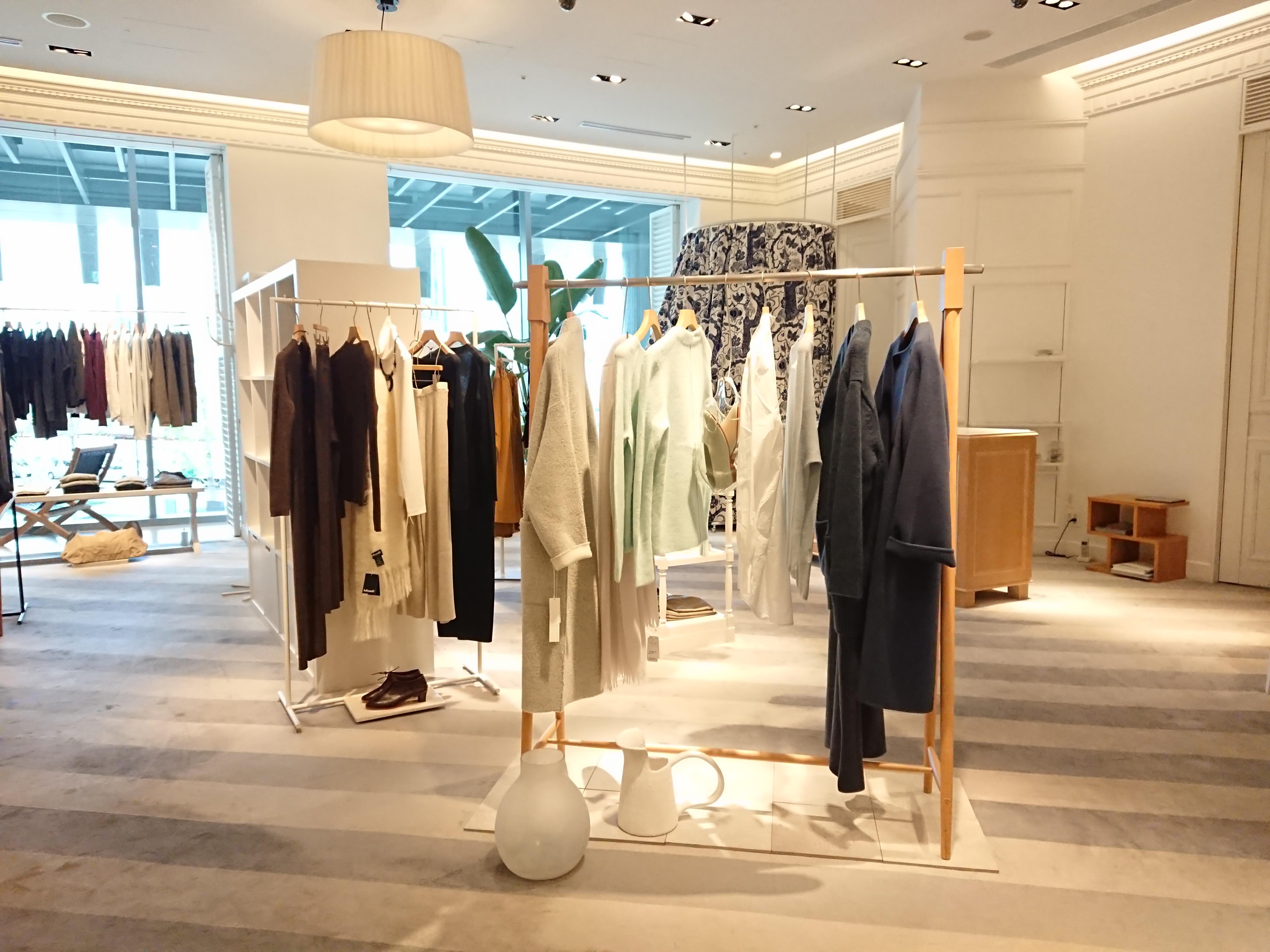 株式会社トゥモローランド